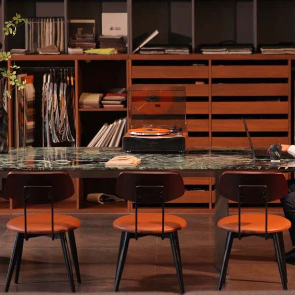 Lina Chair
